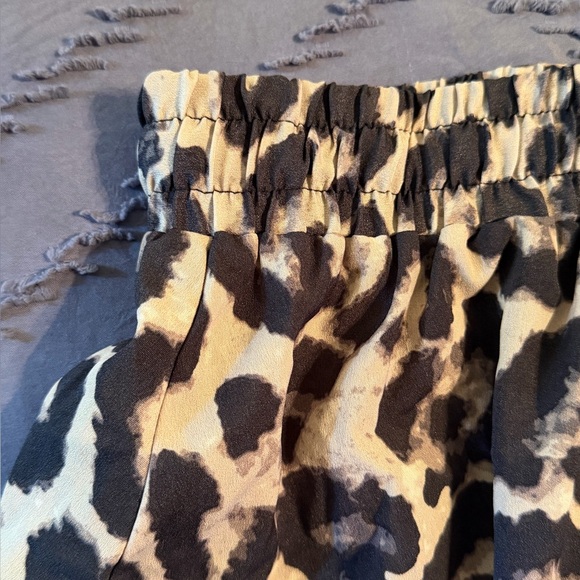 Leopard Print Maxi Skirt - Picture 4 of 7